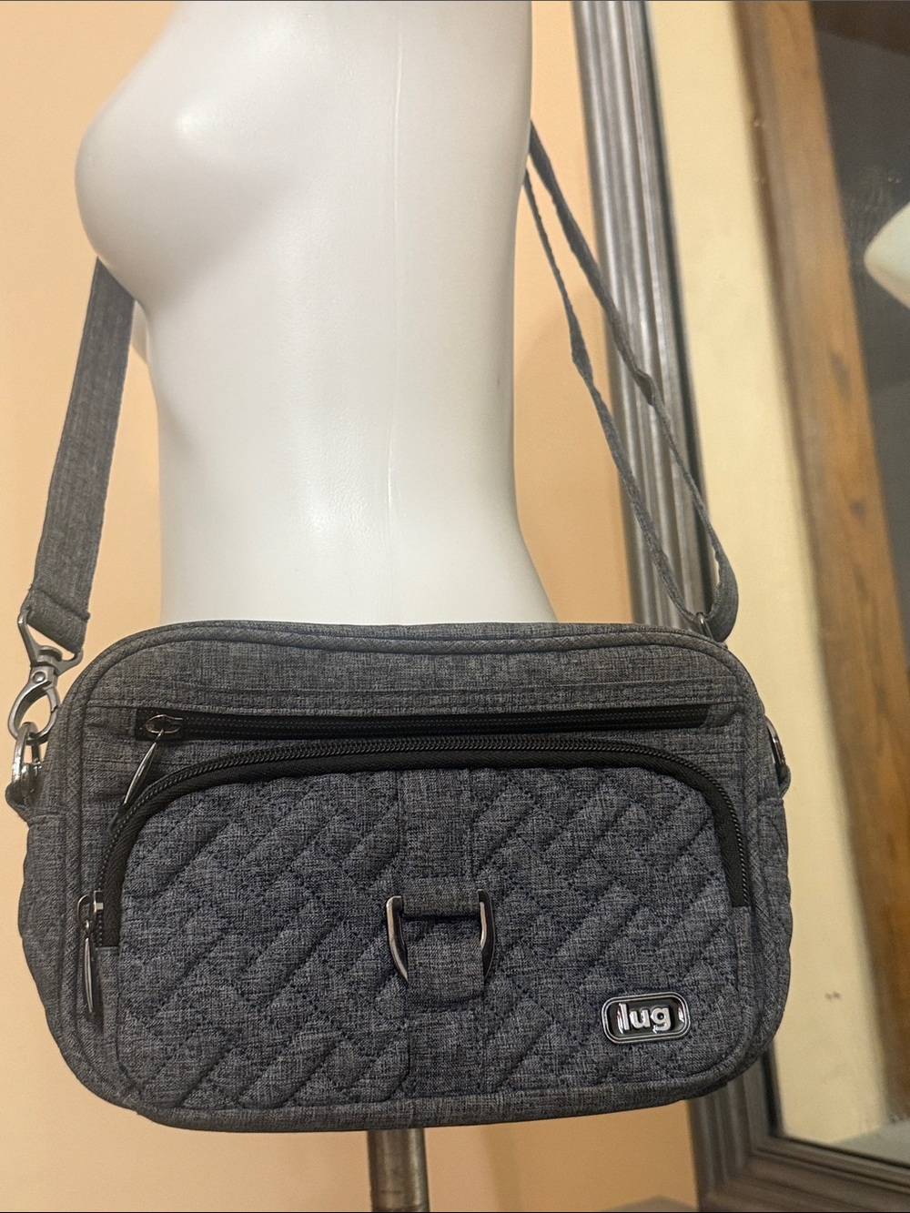 lug Carousel Quilted Crossbody Small Messenger Bag in Dark Gray